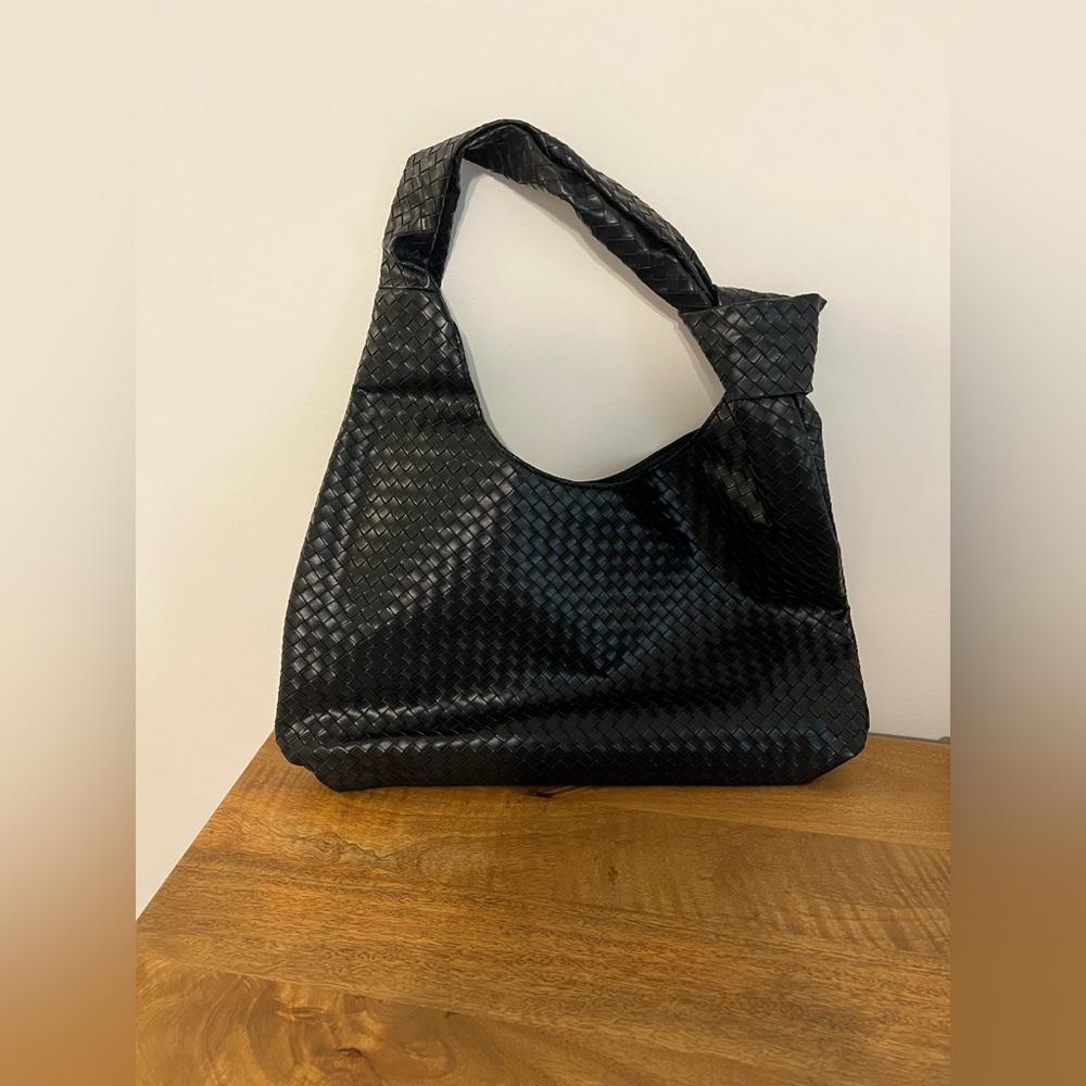 Elegant Black Woven Shoulder Bag